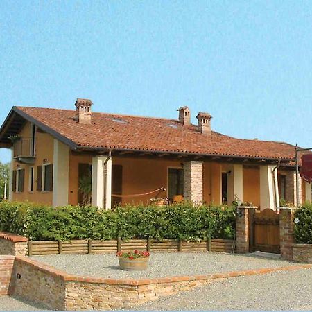 サルッツォ Agriturismo Il Nido Di Baccoヴィラ エクステリア 写真